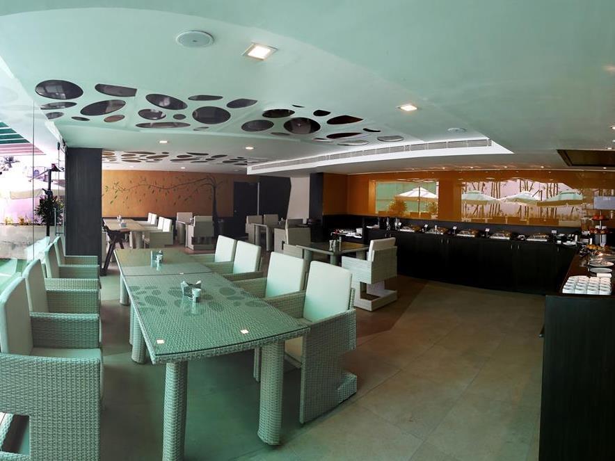 The Orbis Hotel Coimbatore Buitenkant foto
